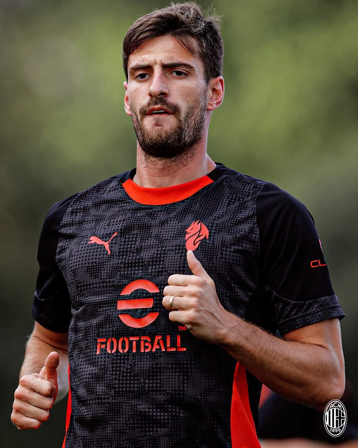 德甲赛季投注-加比亚因伤缺席米兰德比，巴特萨吉接受每日评估|国际米兰队|意甲|意甲联赛|国际米兰|ac米兰_新浪体育_新浪新闻